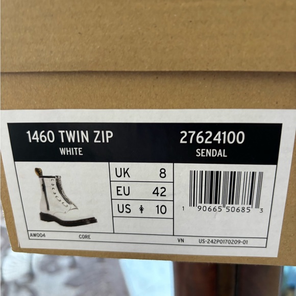 NIB Dr. Martens Women's 1460 Twin Zip 27624100 White Leather Boots 8 9 10 - Picture 15 of 15